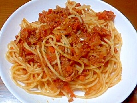 ツナのトマトソースパスタ